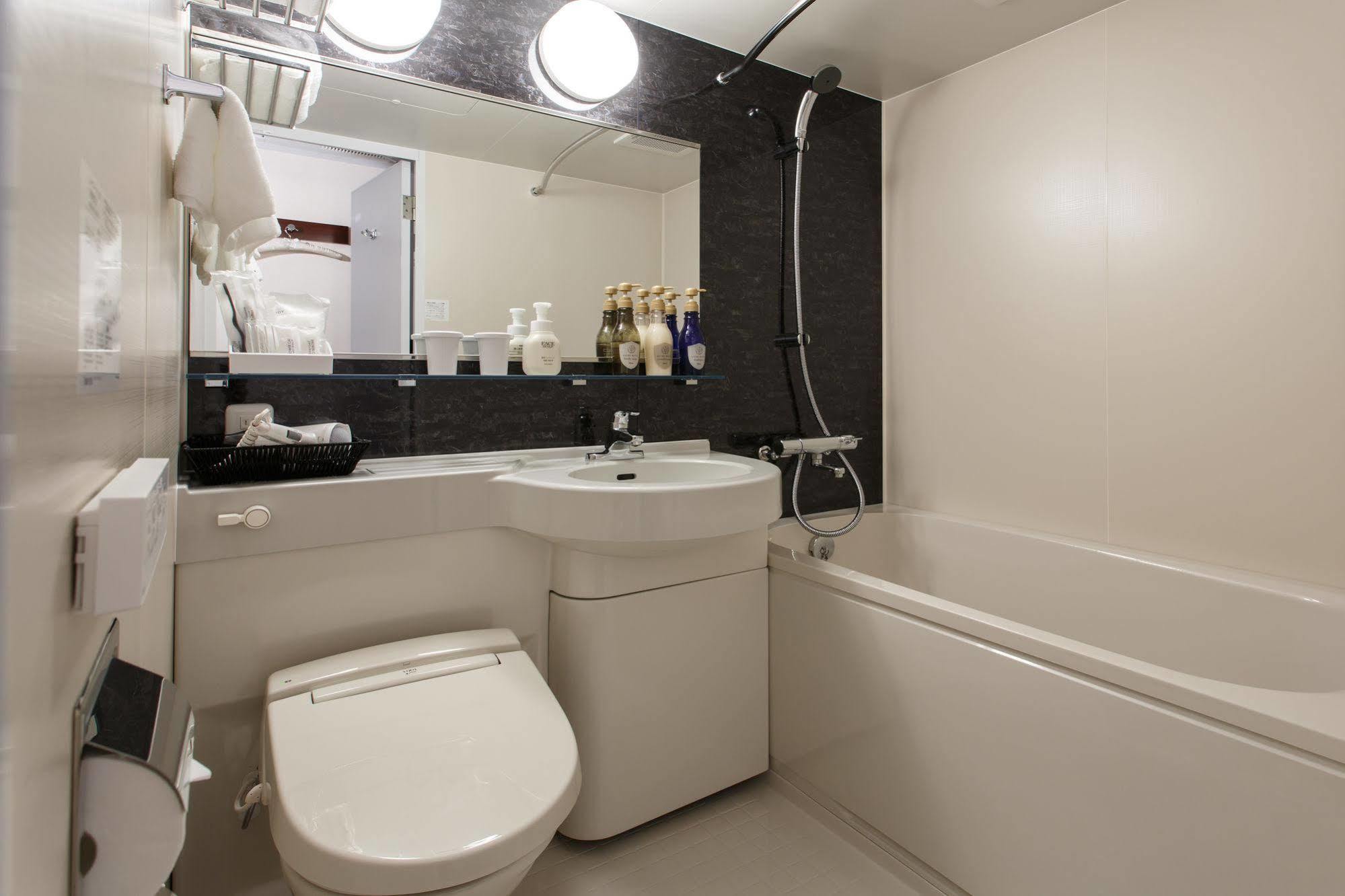 Keikyu Ex Haneda Anamori Inari-station 2 Minutes Walk From Anamori Inari Station Hotel 3*