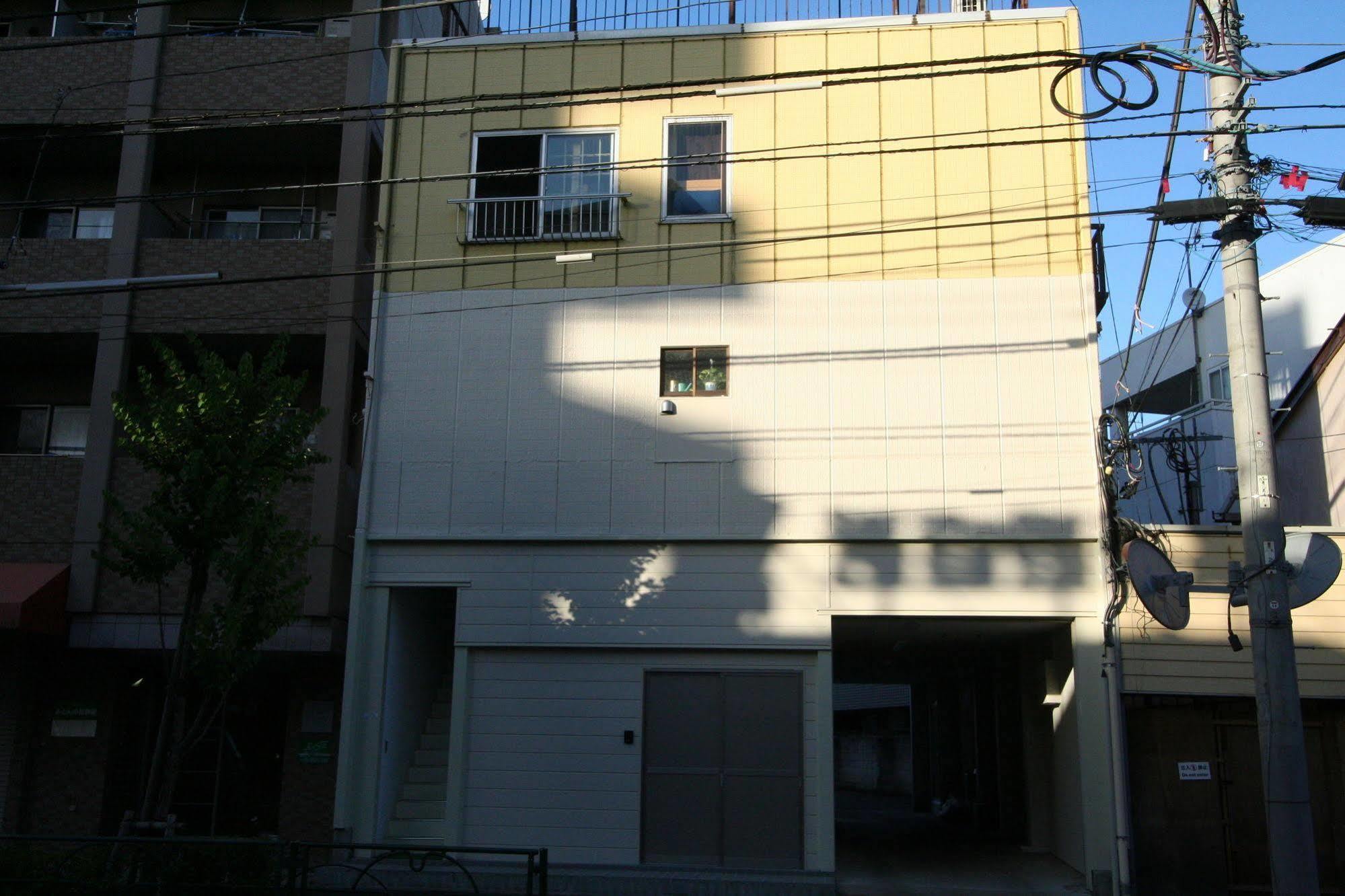 Edo Hostel *