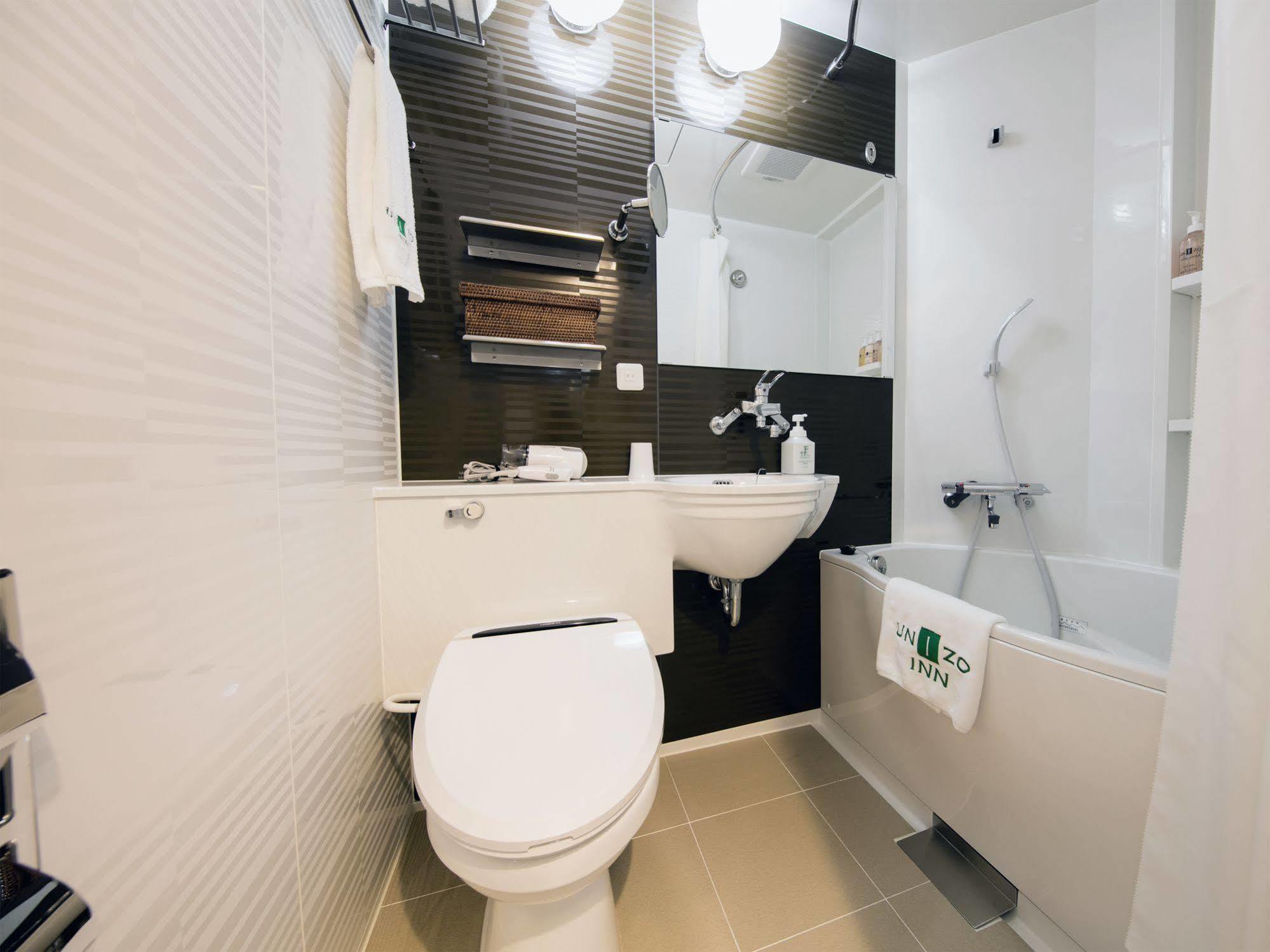 Hotel Unizo Kandaeki-west 3*