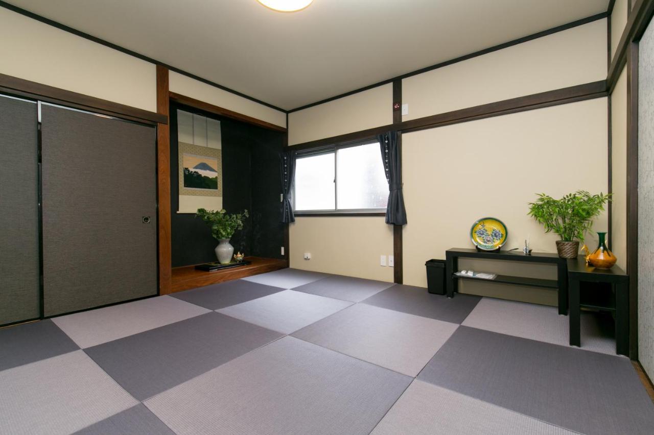 Holiday home Modern Japanese Style House Mineo Shoten
