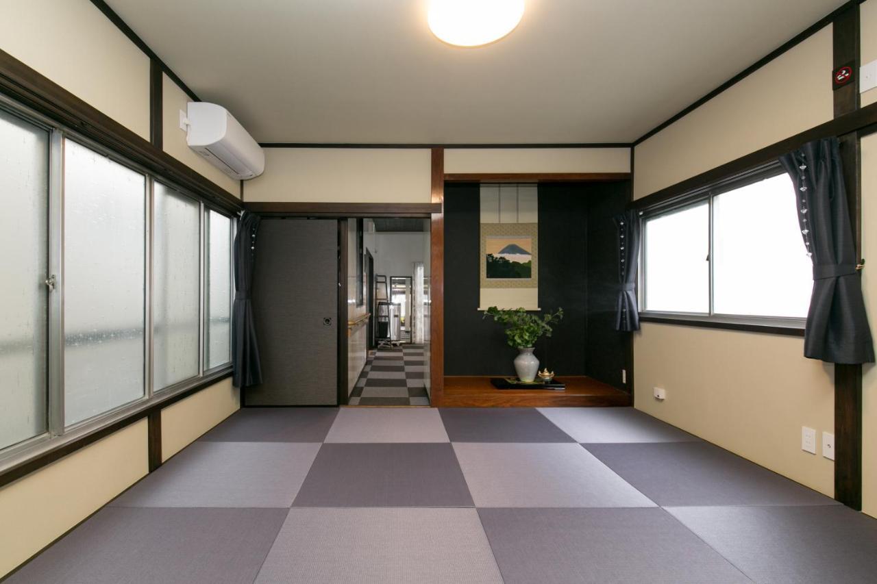 Modern Japanese Style House Mineo Shoten Holiday home