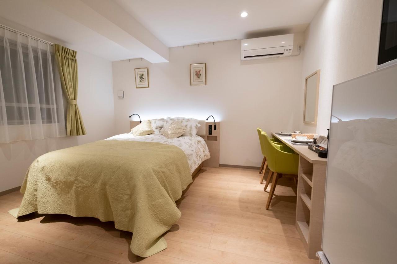 Apartment Nishi Shinjuku