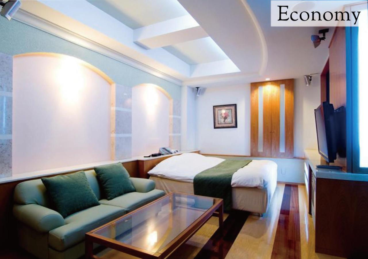 New York (adults Only) 2* Tokyo