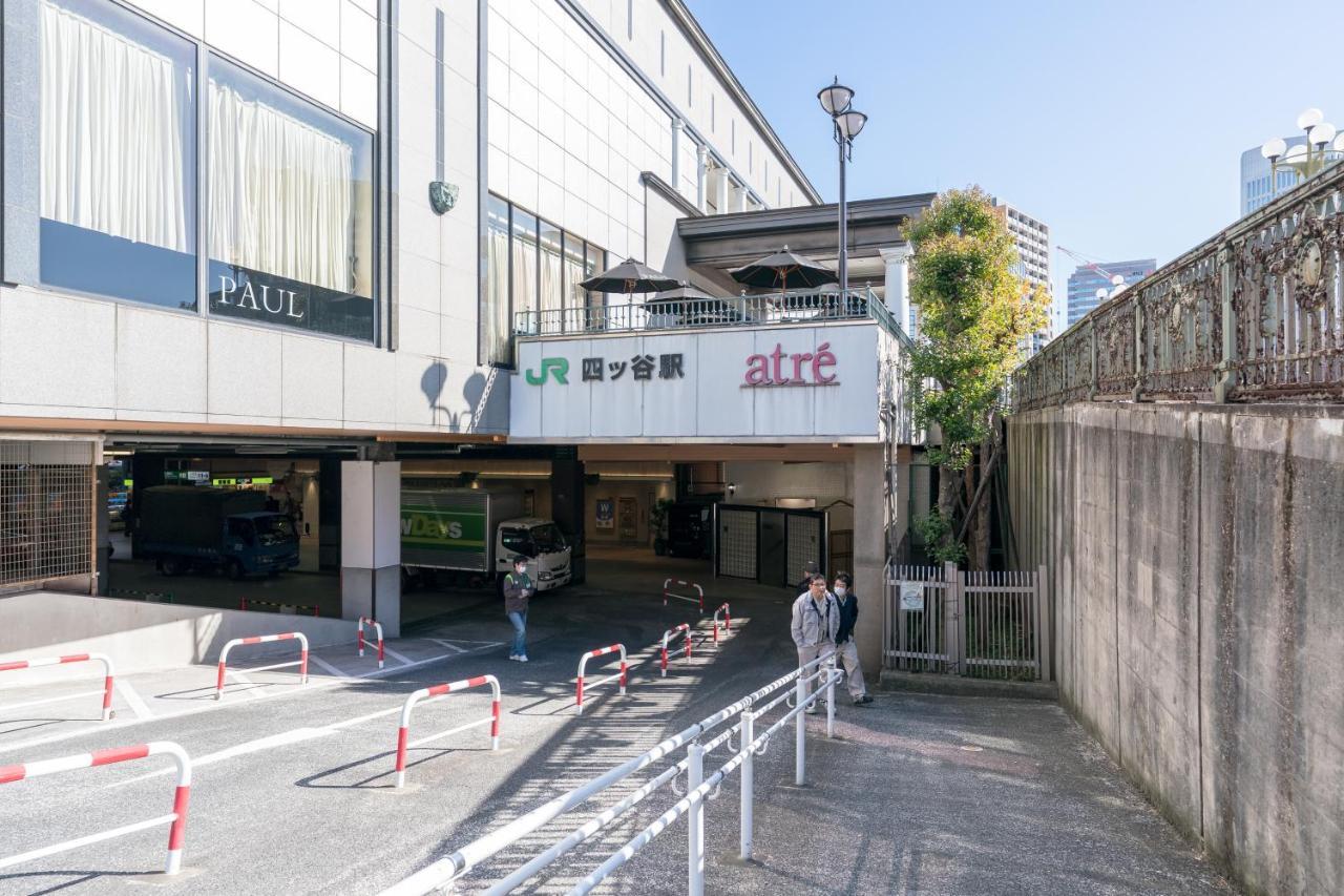 Yotsuya 110 Apartment