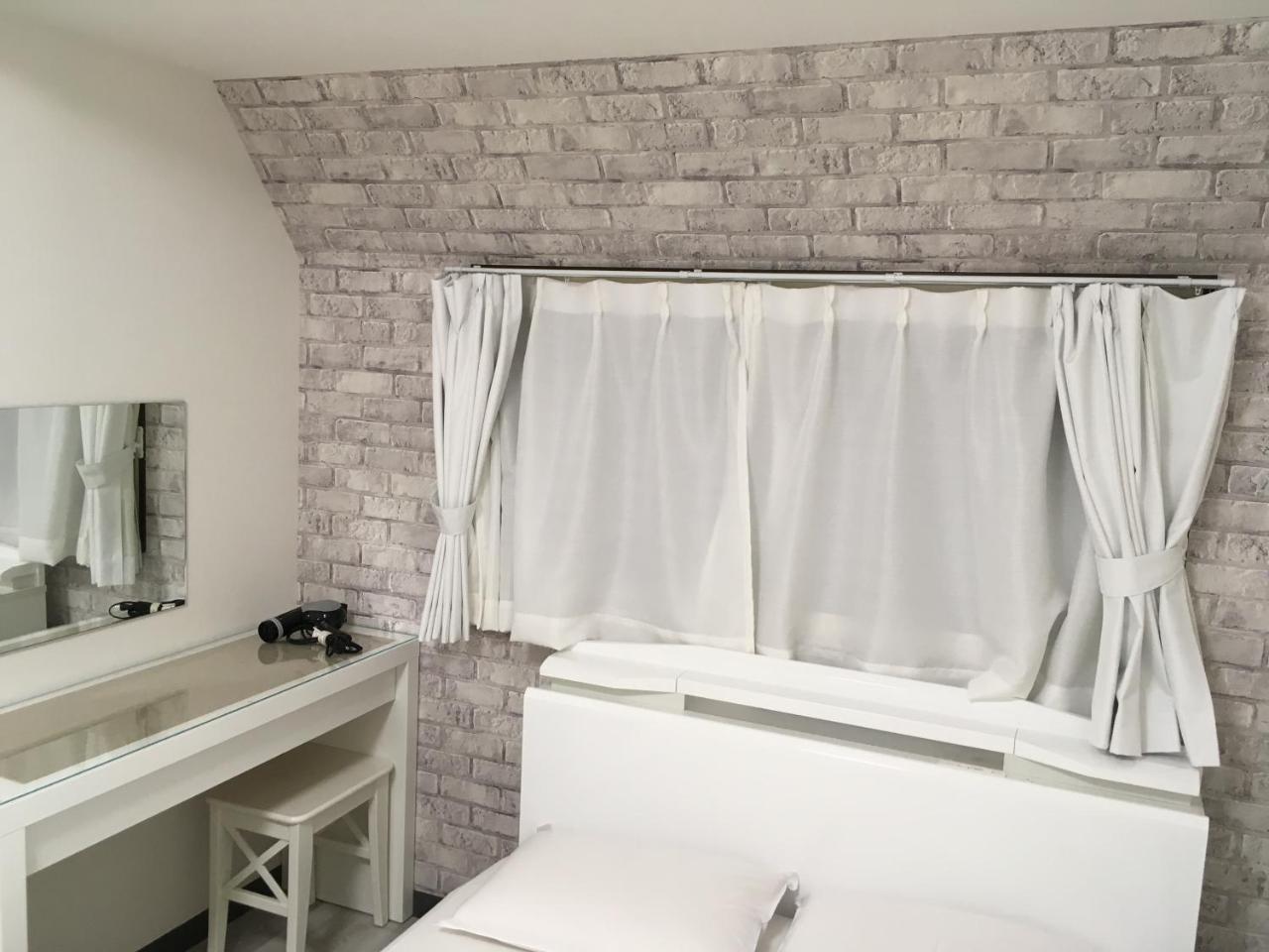 Hyu House Guest house *
