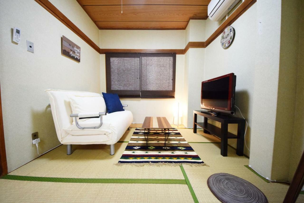 Myk Yotsuya 2chome 302 Apartment