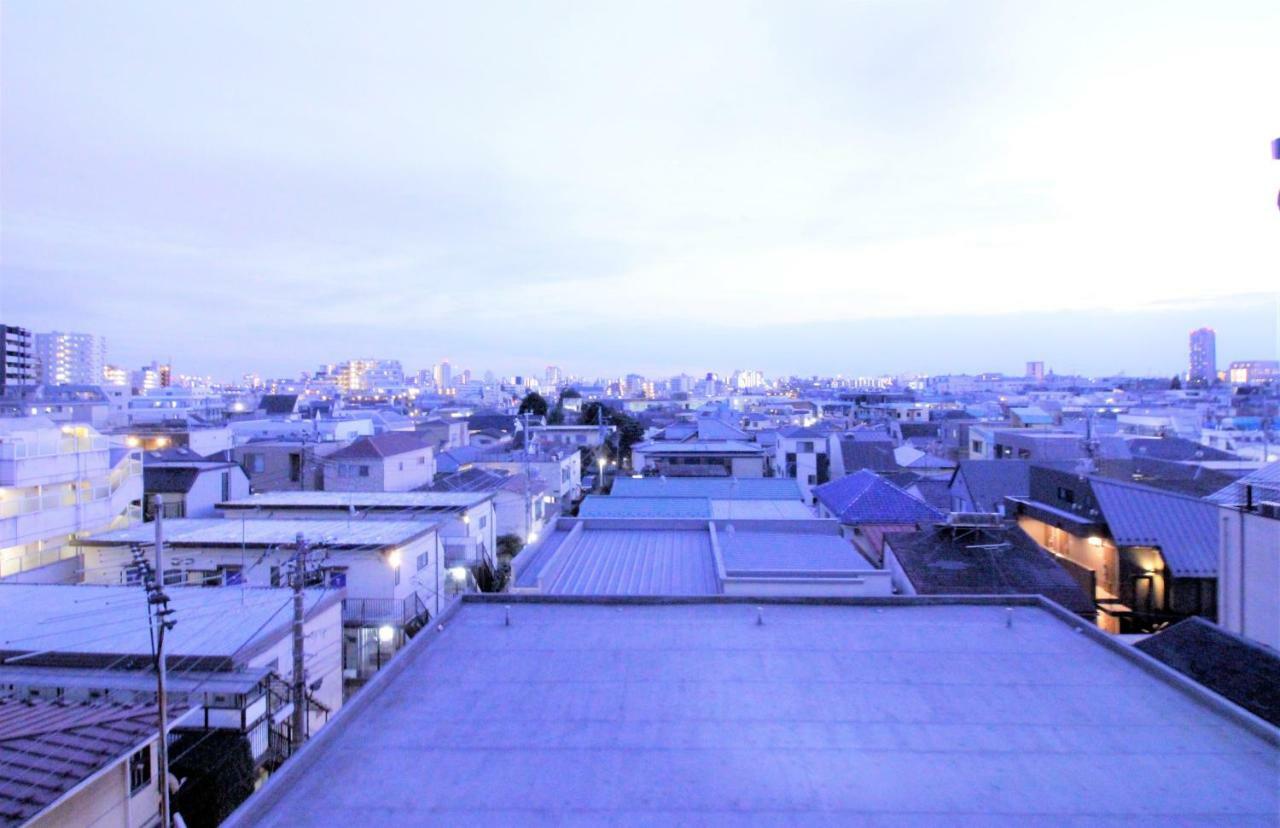 Field 5-6f Apartment *