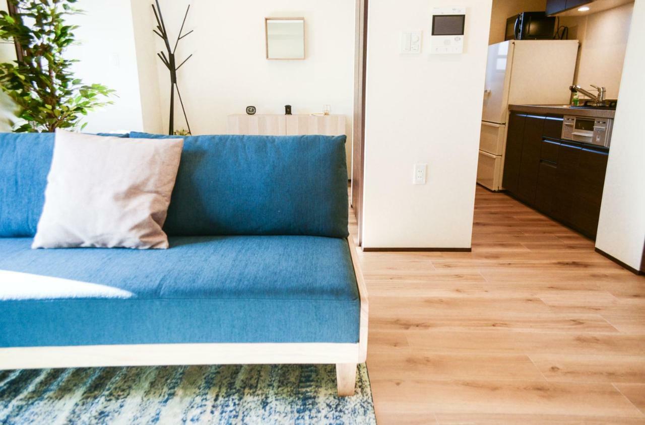 Apartment Dash Living Tsukiji Tokyo
