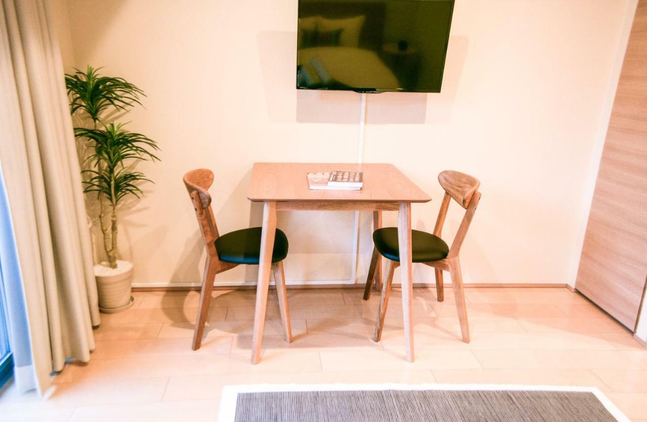 Apartment Dash Living Tsukiji Tokyo