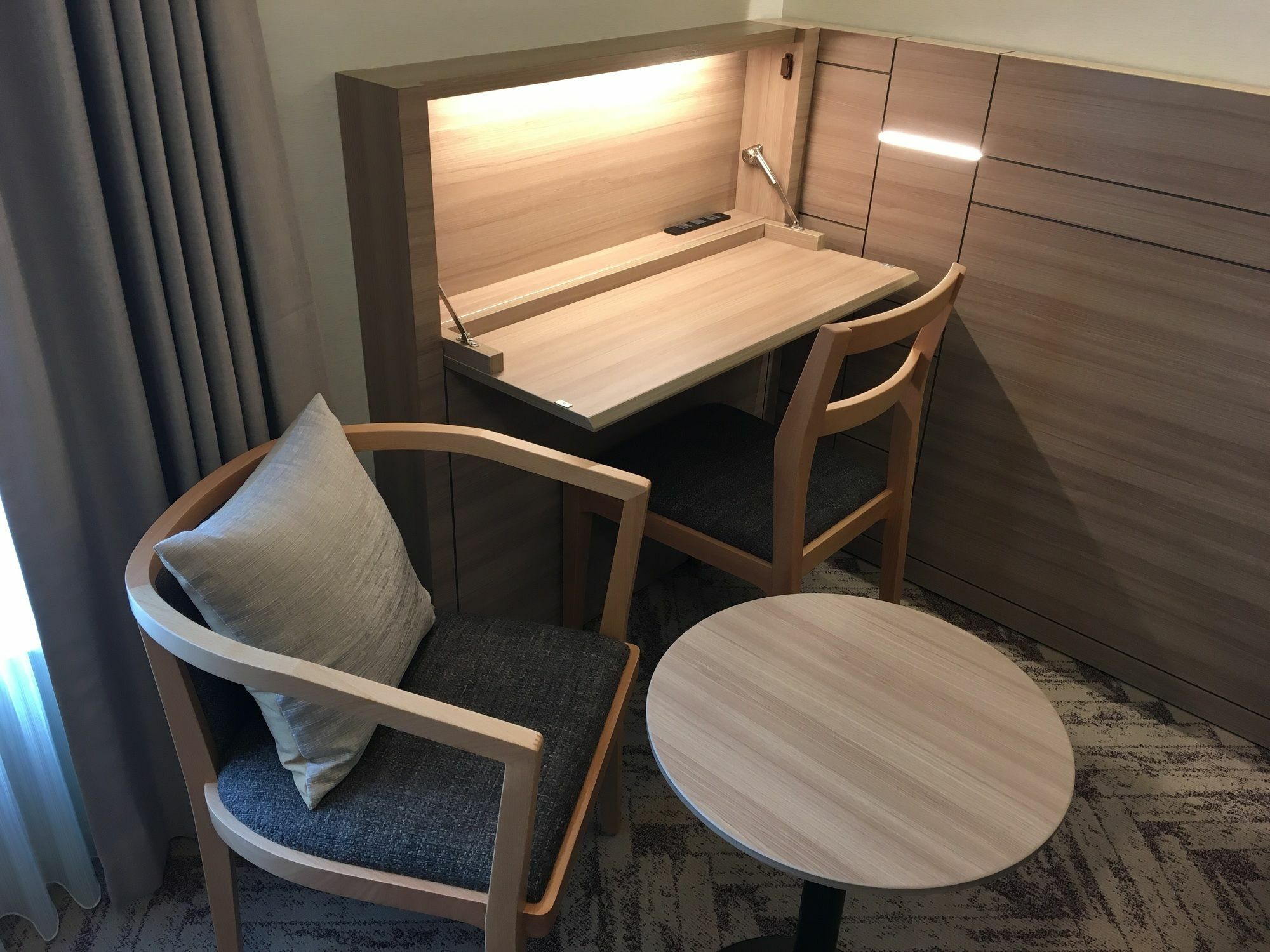 Nihon Seinenkan Hotel 3*
