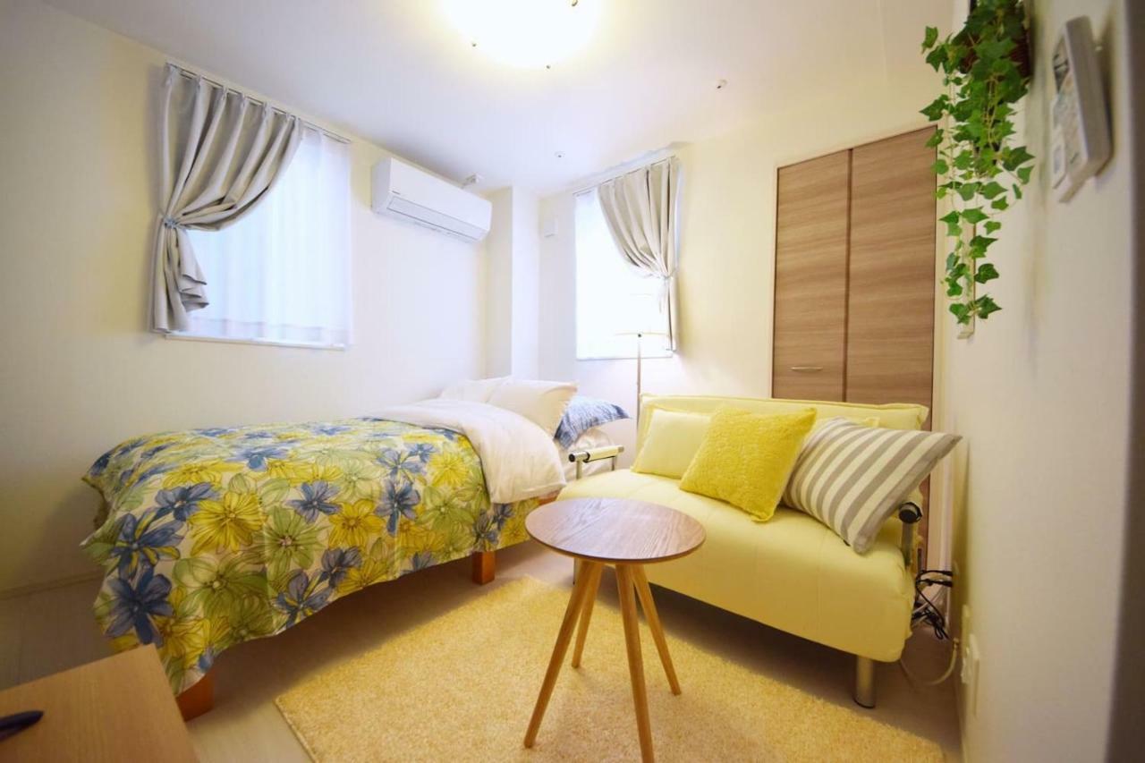 Three 102 Apartment Tokyo
