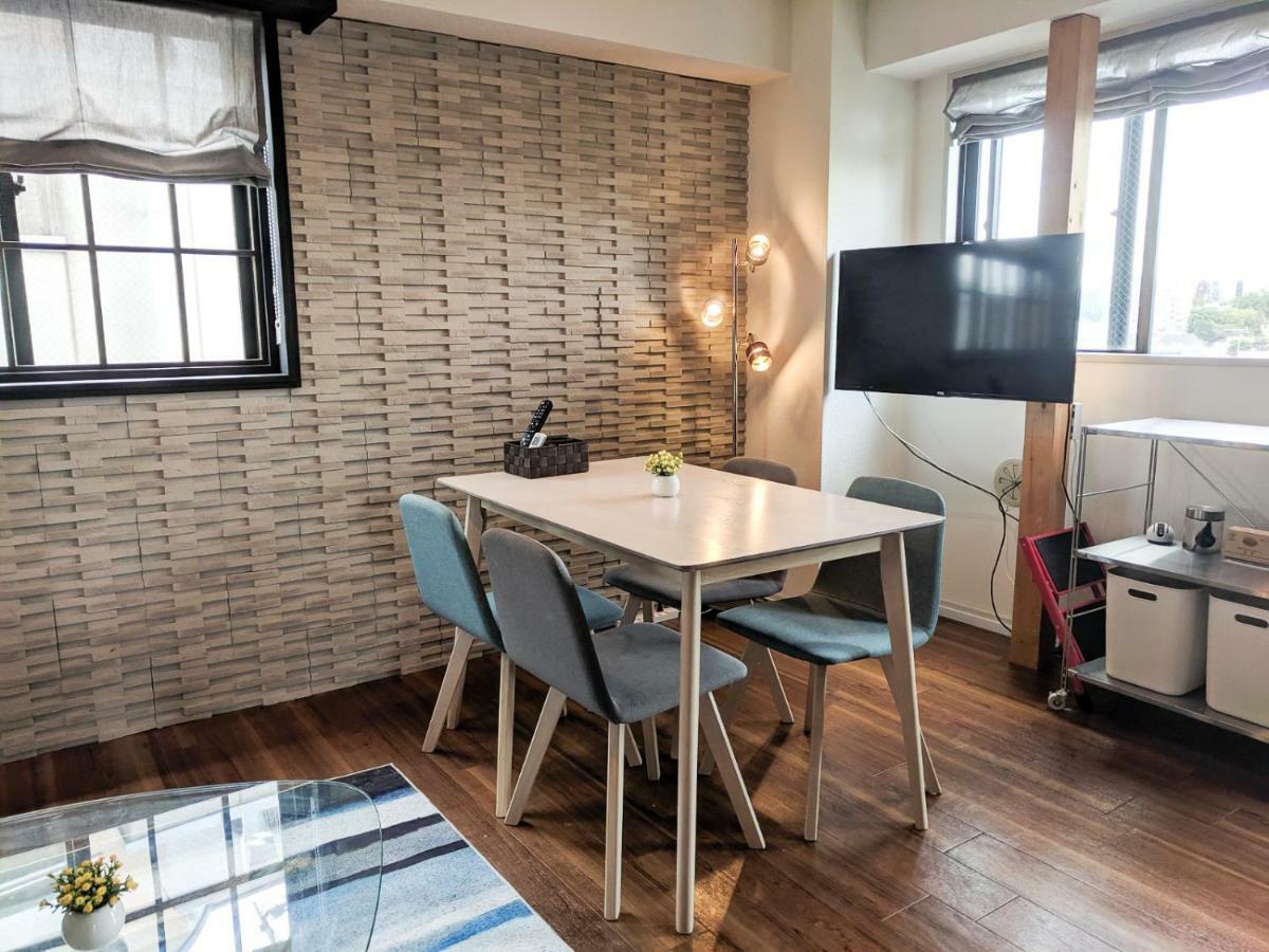 Custom Style & Luxury- Live The Expat Life In Tyo Apartment *