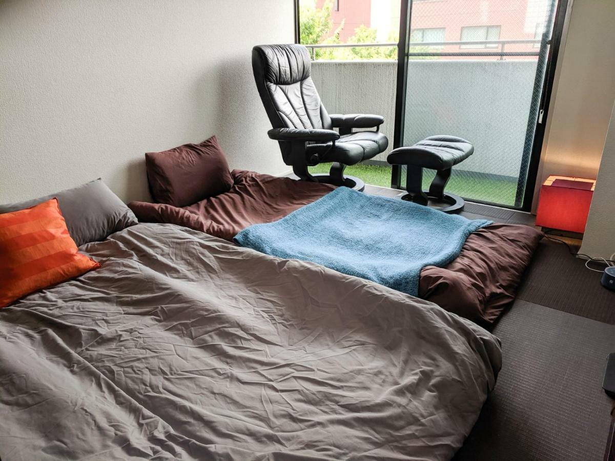 Custom Style & Luxury- Live The Expat Life In Tyo Apartment