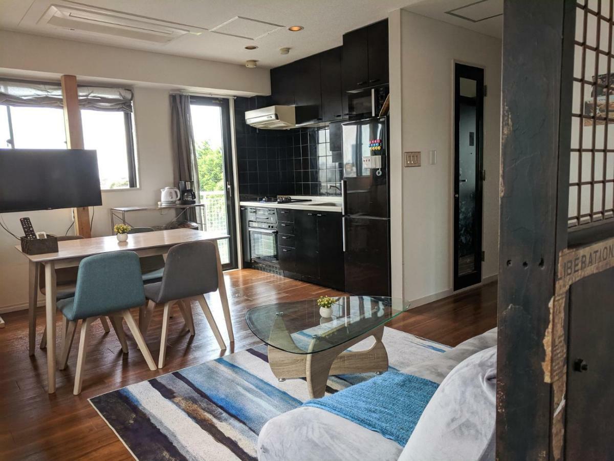 Custom Style & Luxury- Live The Expat Life In Tyo *