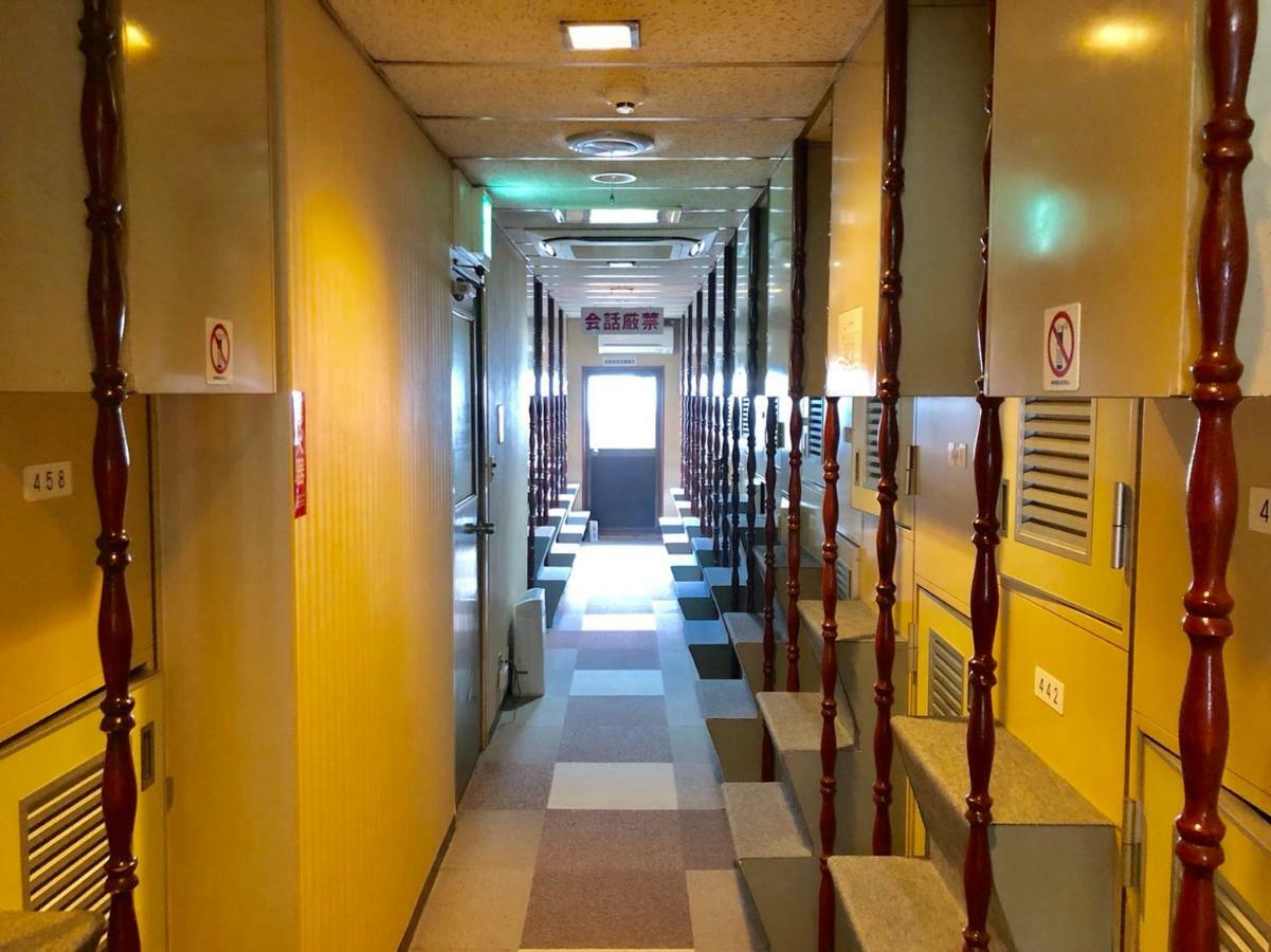Capsule Block Capsule hotel Tokyo