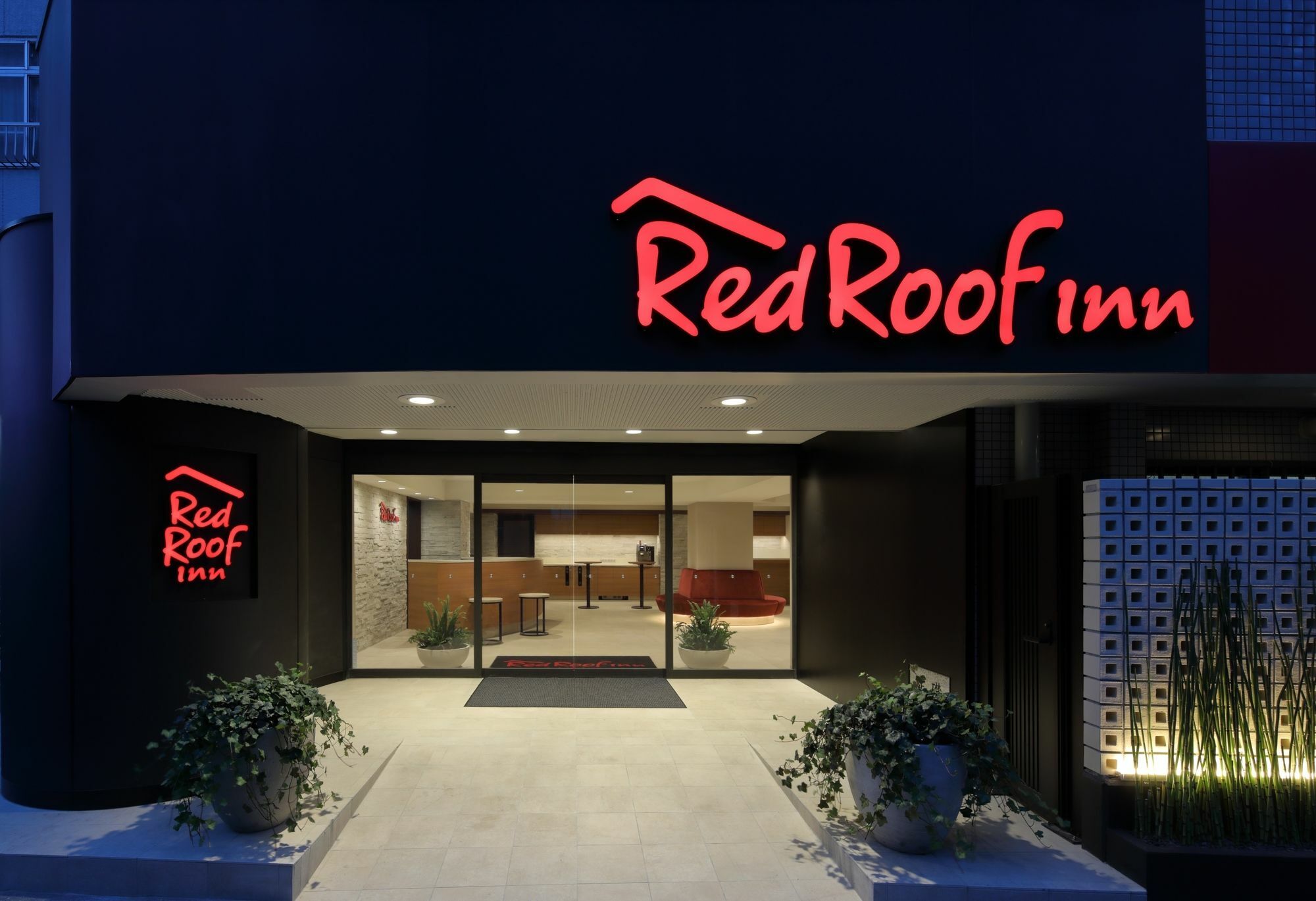 Hotel Red Roof Kamata / Haneda 3*