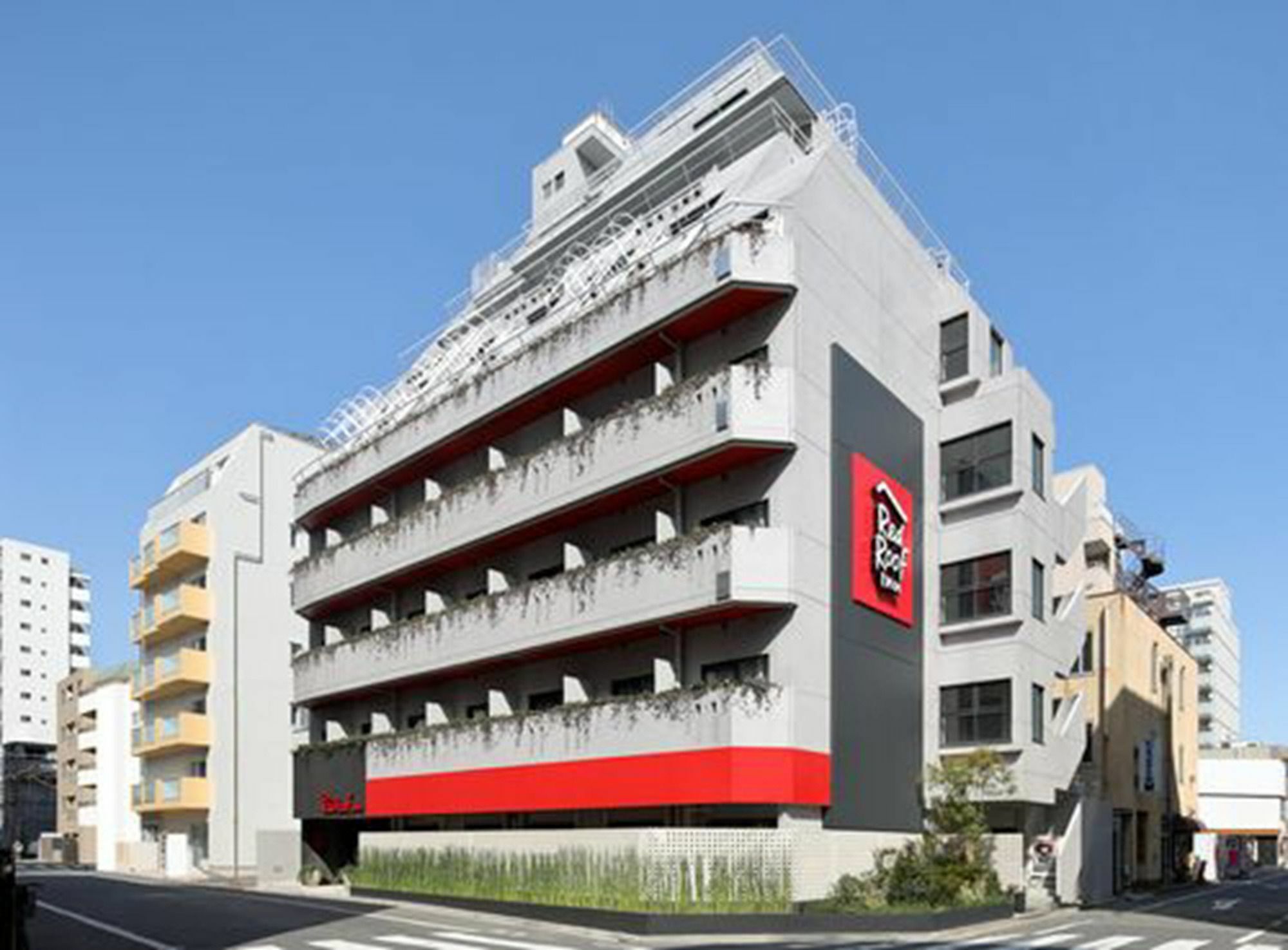 Red Roof Kamata / Haneda 3*