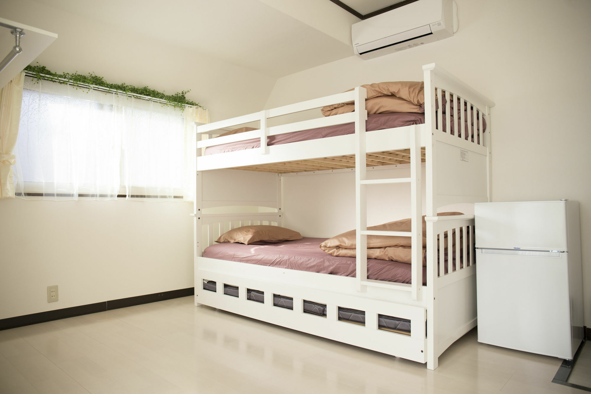 Hyu House *