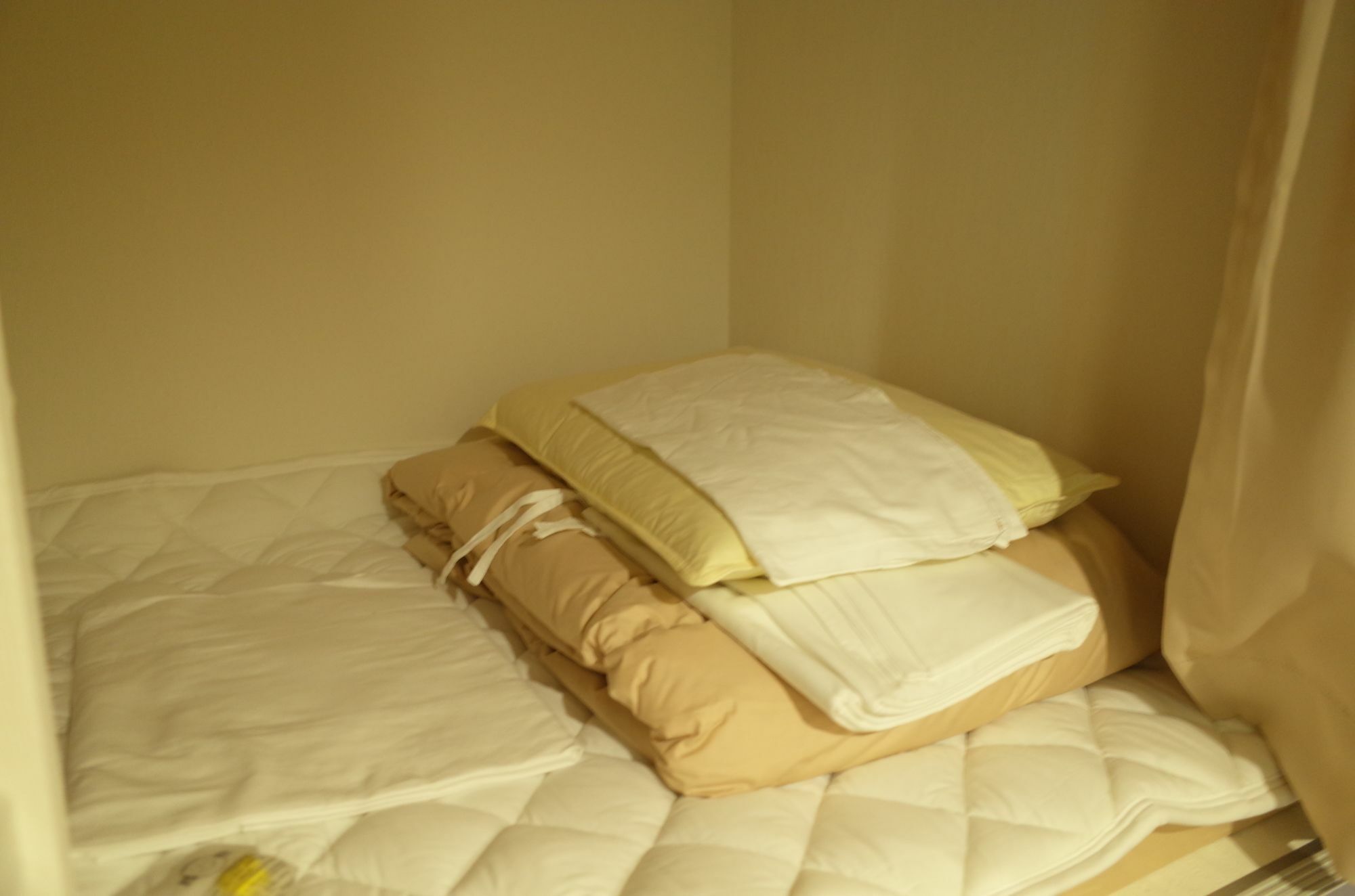 Hotel Bnb+ Shinjuku Castle -