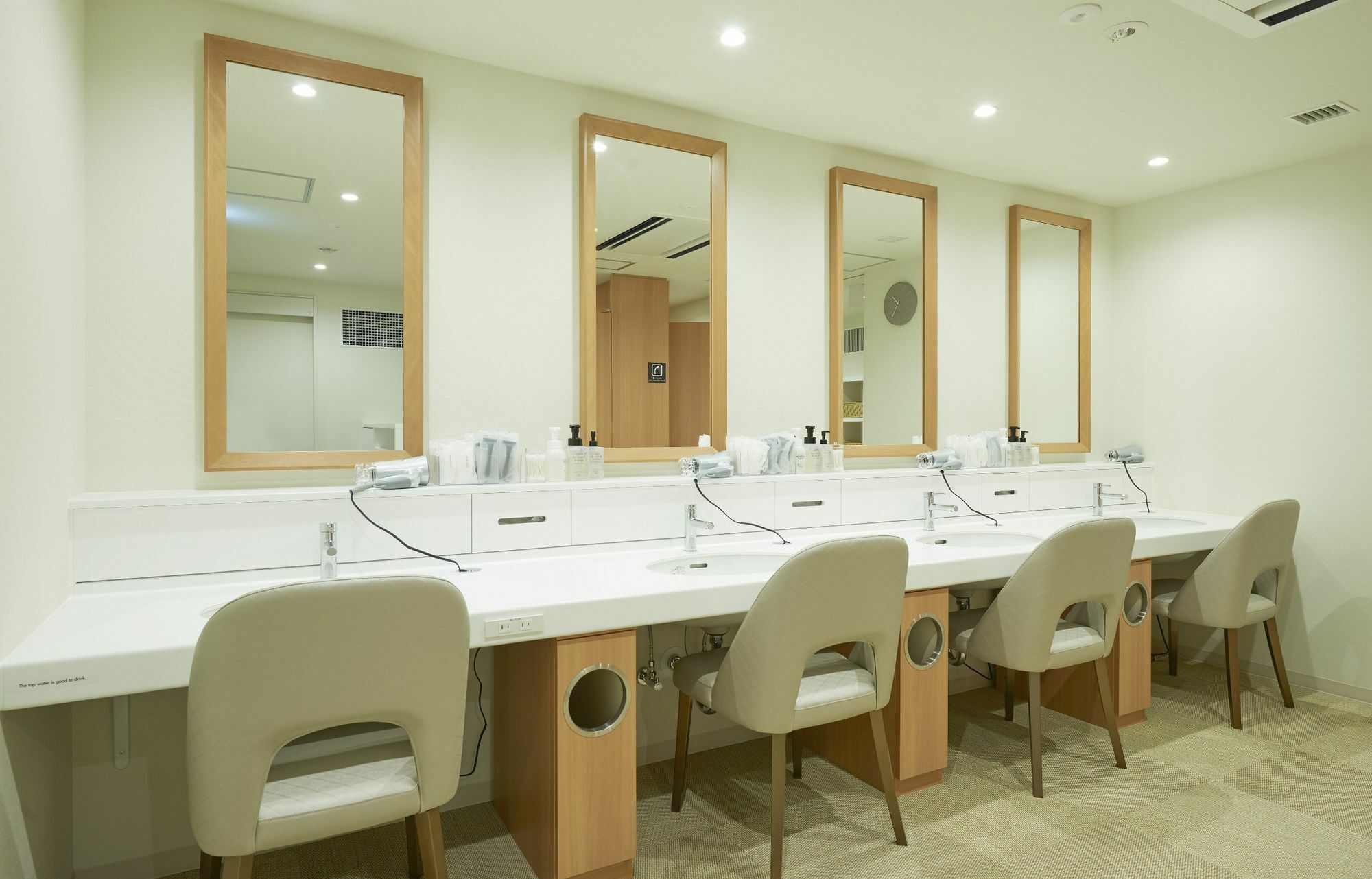 First Cabin Kyobashi Capsule hotel Tokyo