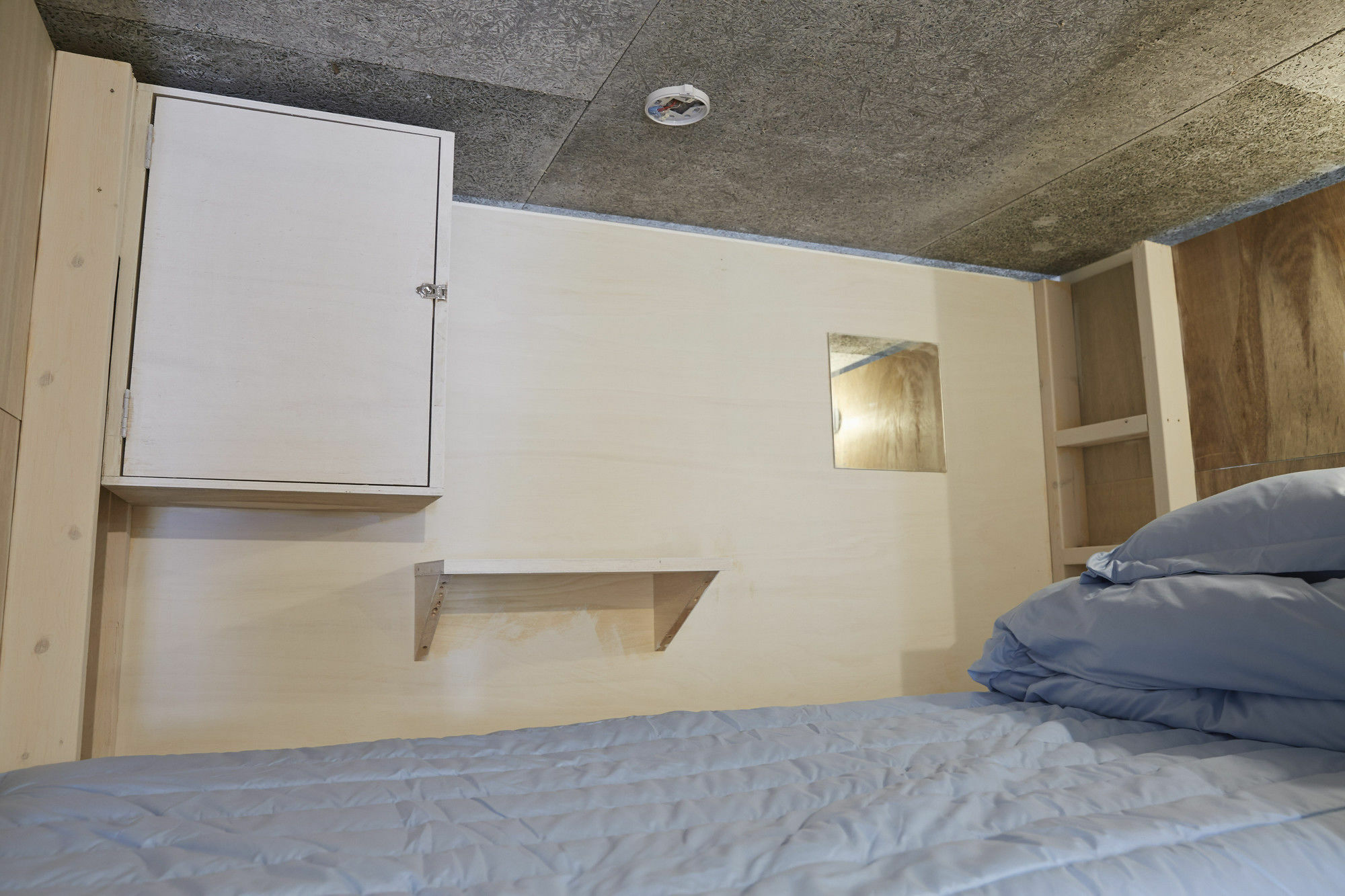 Hostel Inno & Pub Lounge Ueno, *