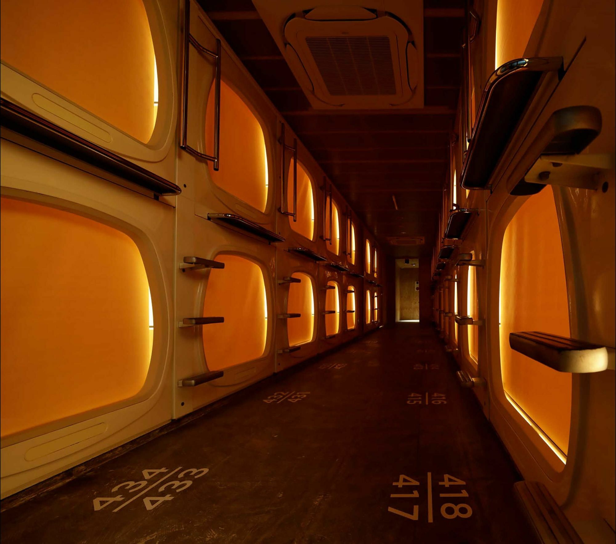Do-c Shibuya Ebisu Capsule hotel 2*
