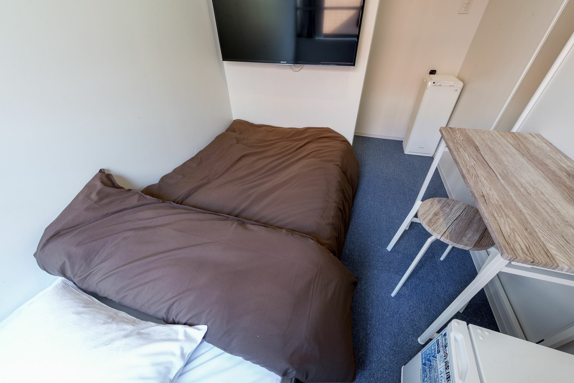 &and Kanda Hostel