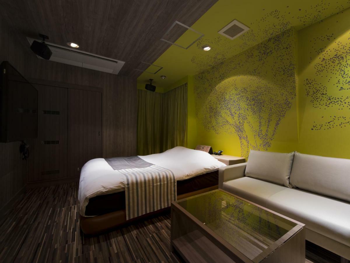 Crest Kinshicho (adults Only)