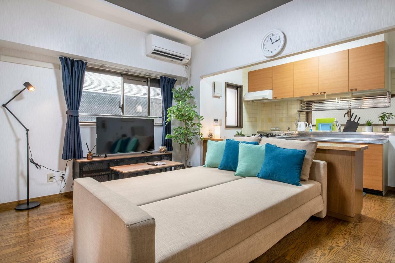 Uhome Akihabara 3