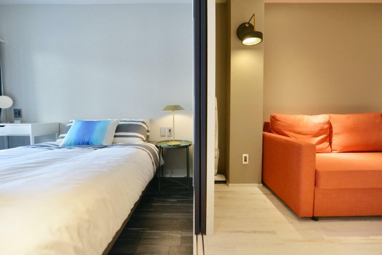 Apartment Real Life Meguro River Tokyo