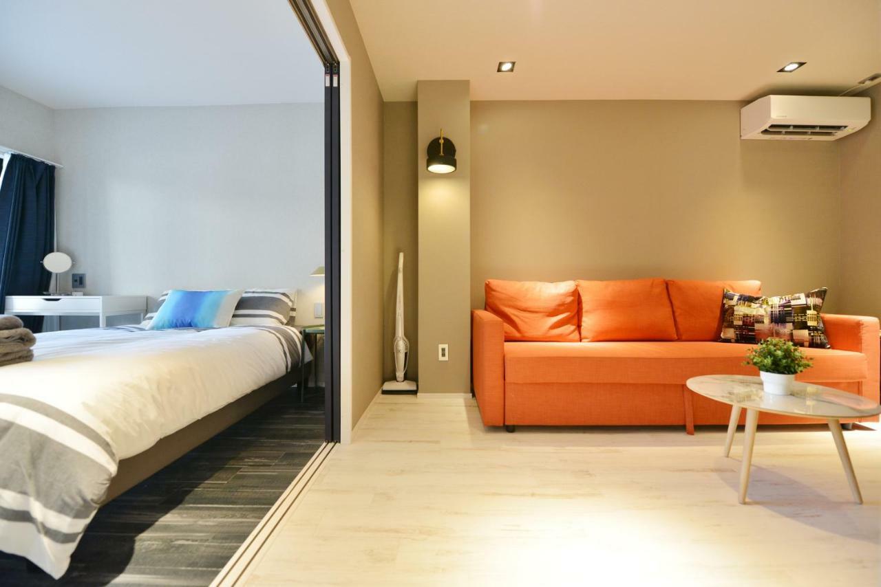 Apartment Real Life Meguro River Tokyo