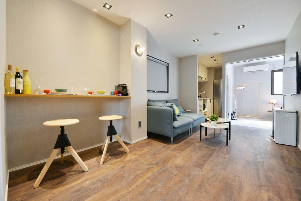 Real Life Meguro River Apartment *