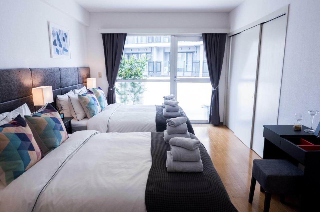 Charming With Private Balcony