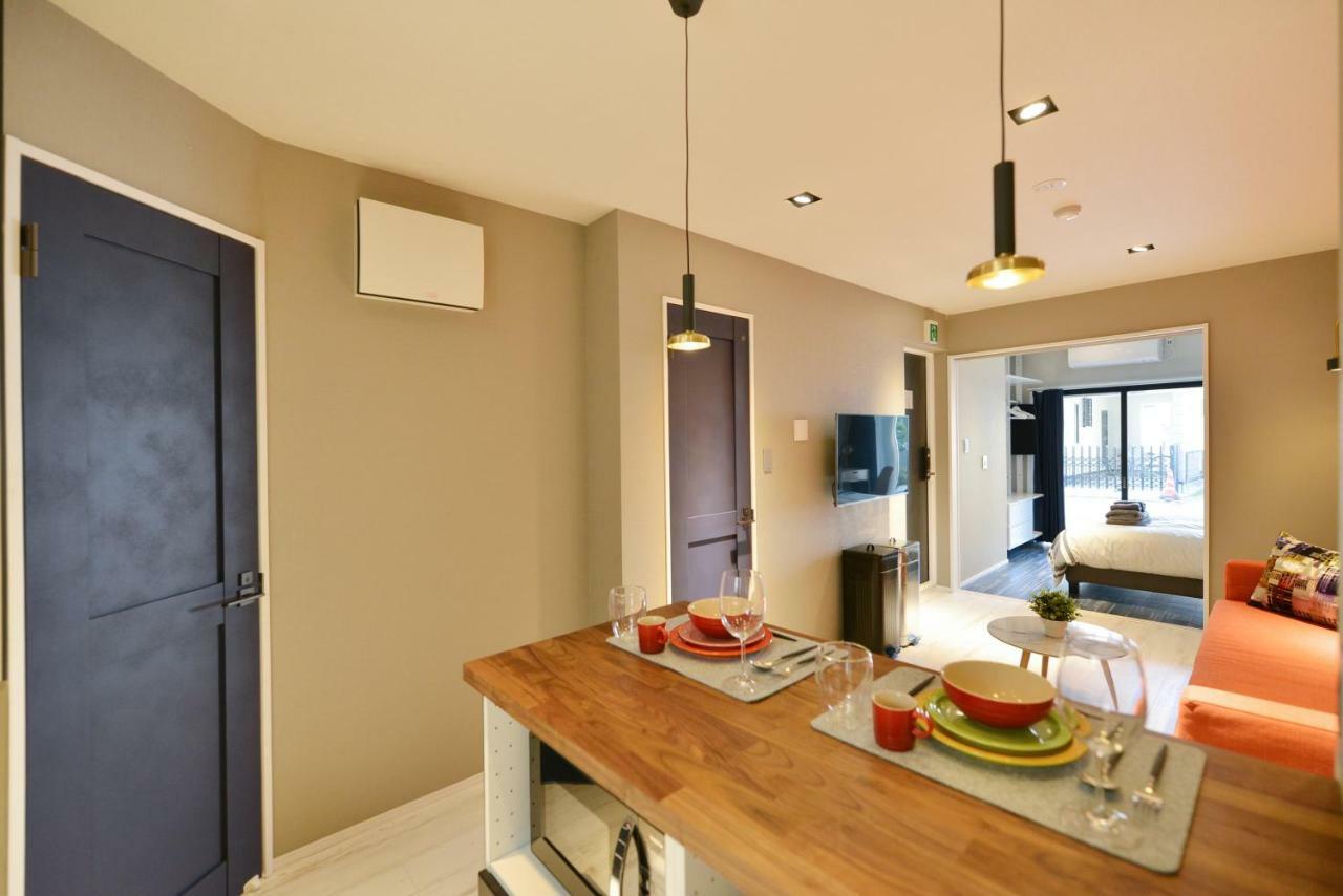 Real Life Meguro River Apartment *