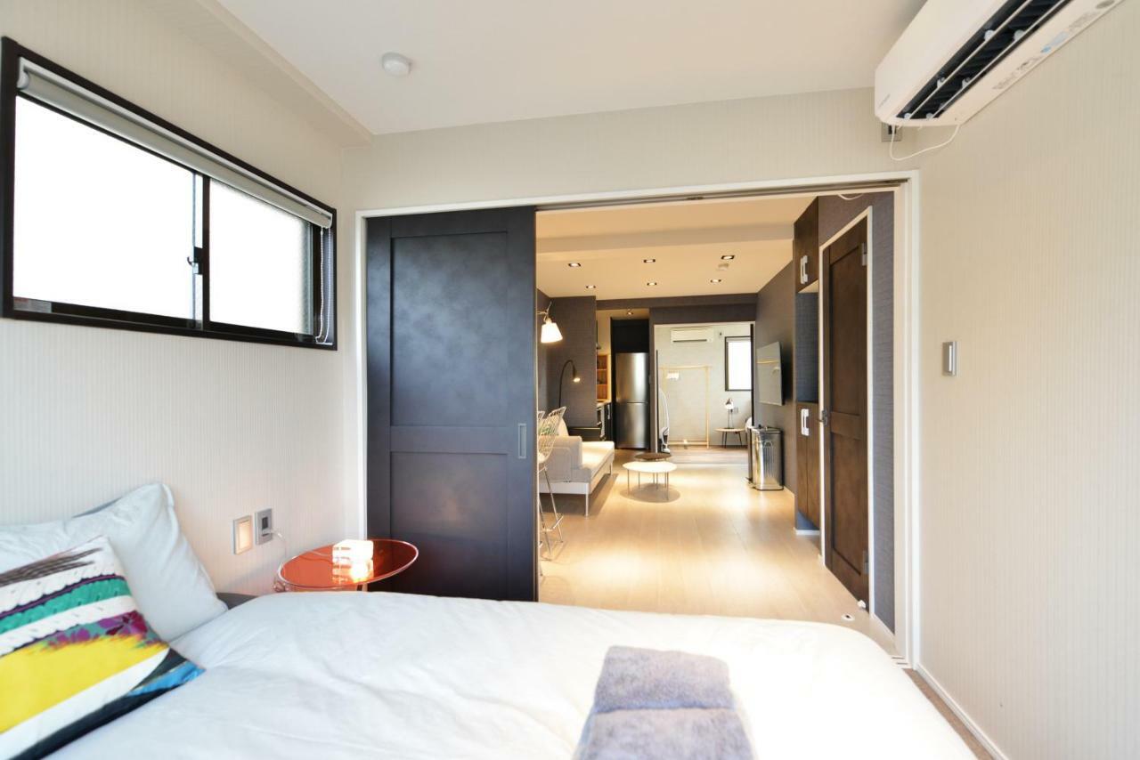 Apartment Real Life Meguro River Tokyo