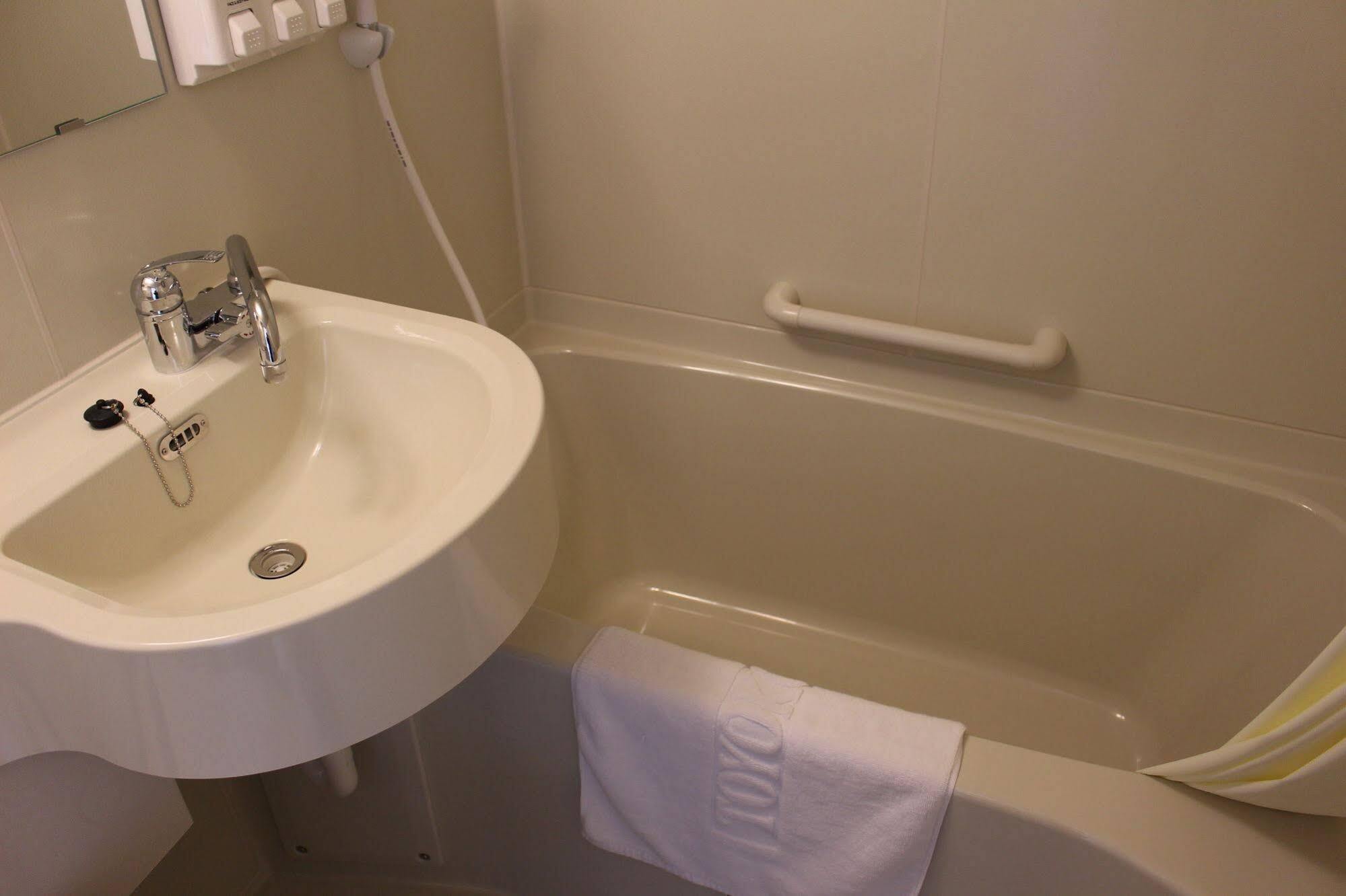 Toyoko Seibu Ikebukuro-sen Higashi-kurume-eki Nishi-guchi Hotel Tokyo