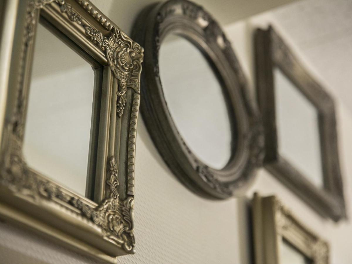 Alice In The Mirror Caters To Women