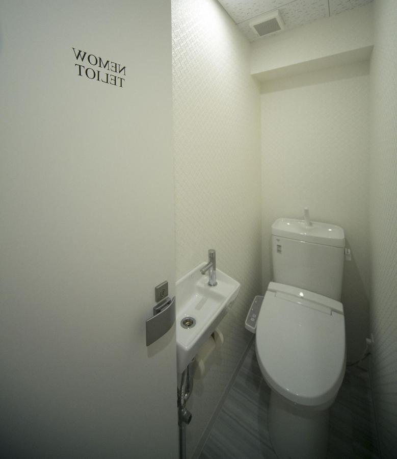 Alice In The Mirror Caters To Women Hostel