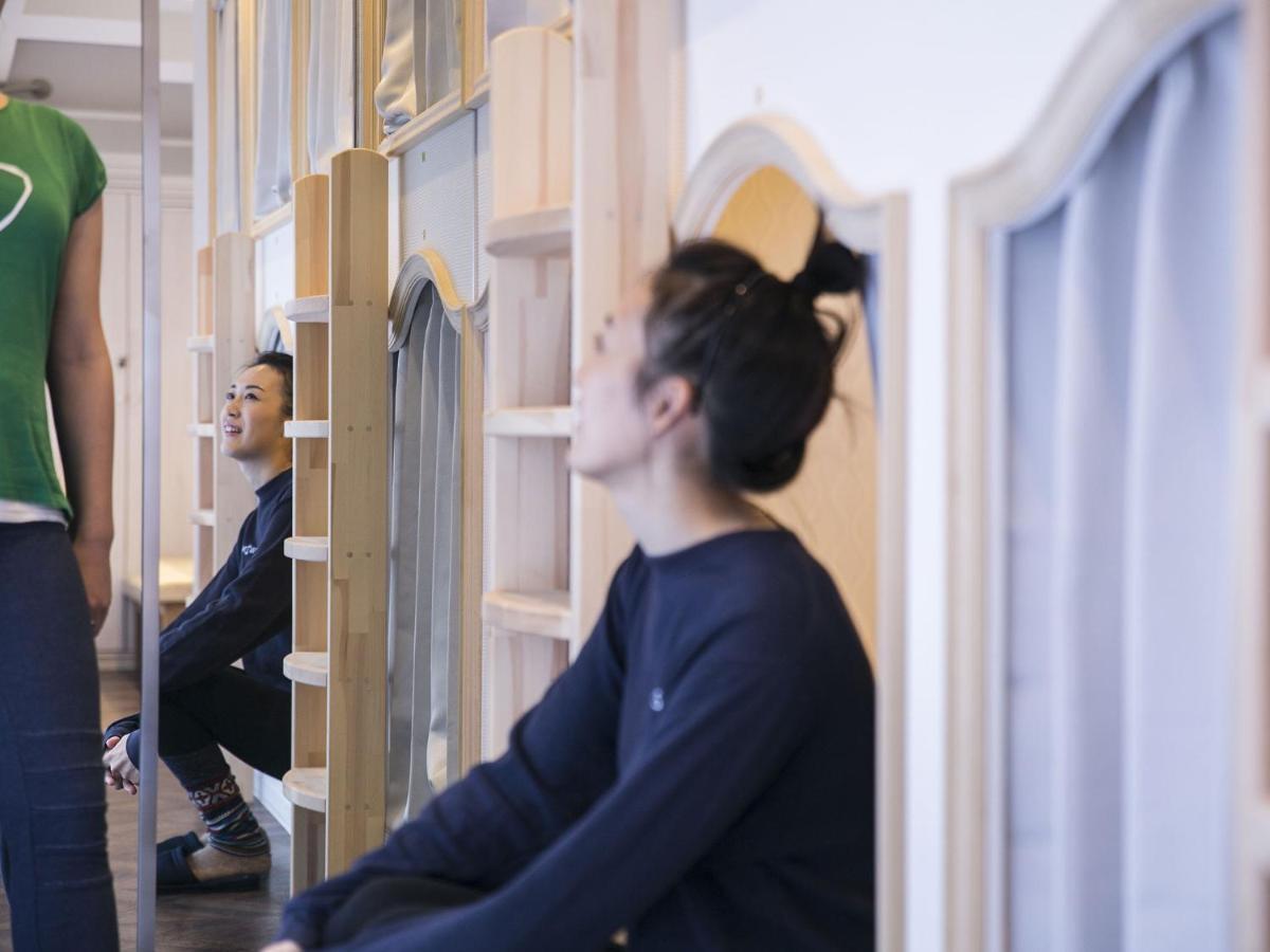 Hostel Alice In The Mirror Caters To Women