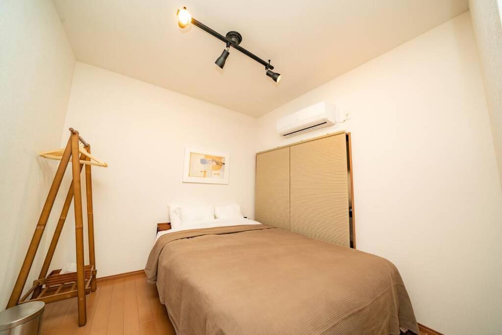 3 Bedrooms House In Food Heaven Area Apartment Tokyo