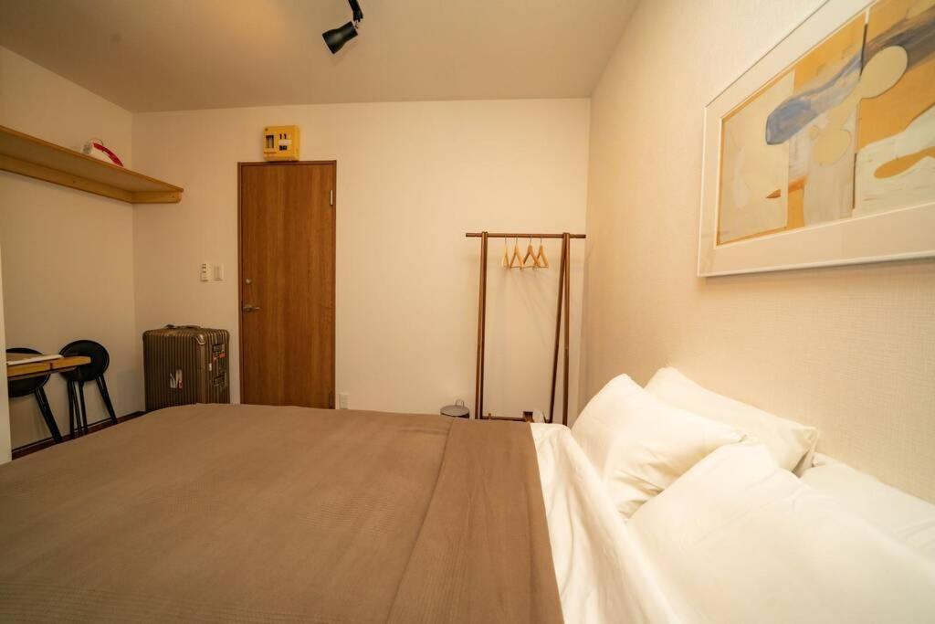 3 Bedrooms House In Food Heaven Area *