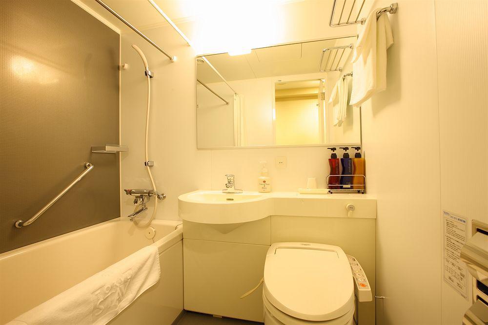 Tokyu Suidobashi 3*