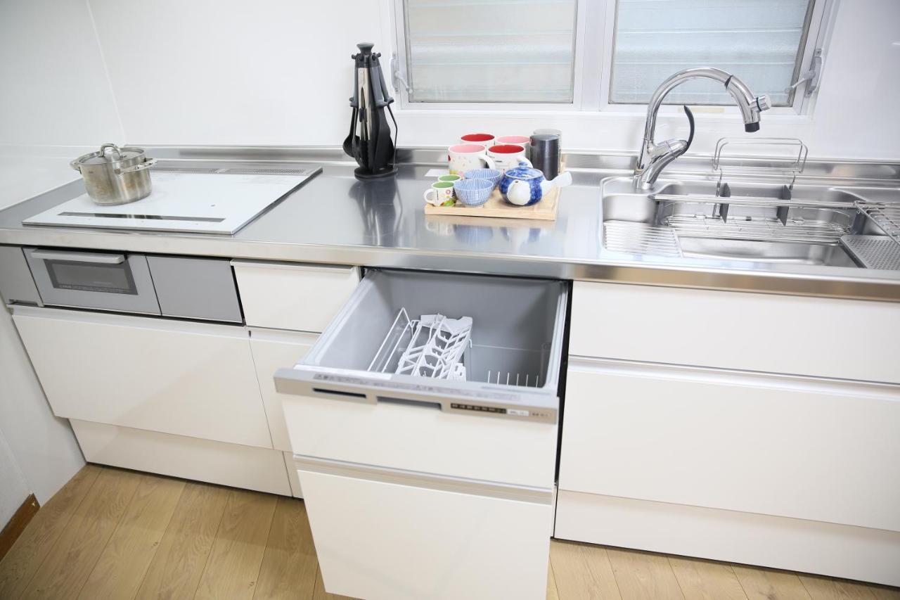 Shinjuku 5-room Family House