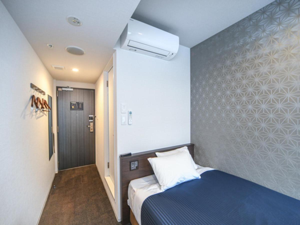 Livemax Nihonbashi Koamicho 3* Tokyo