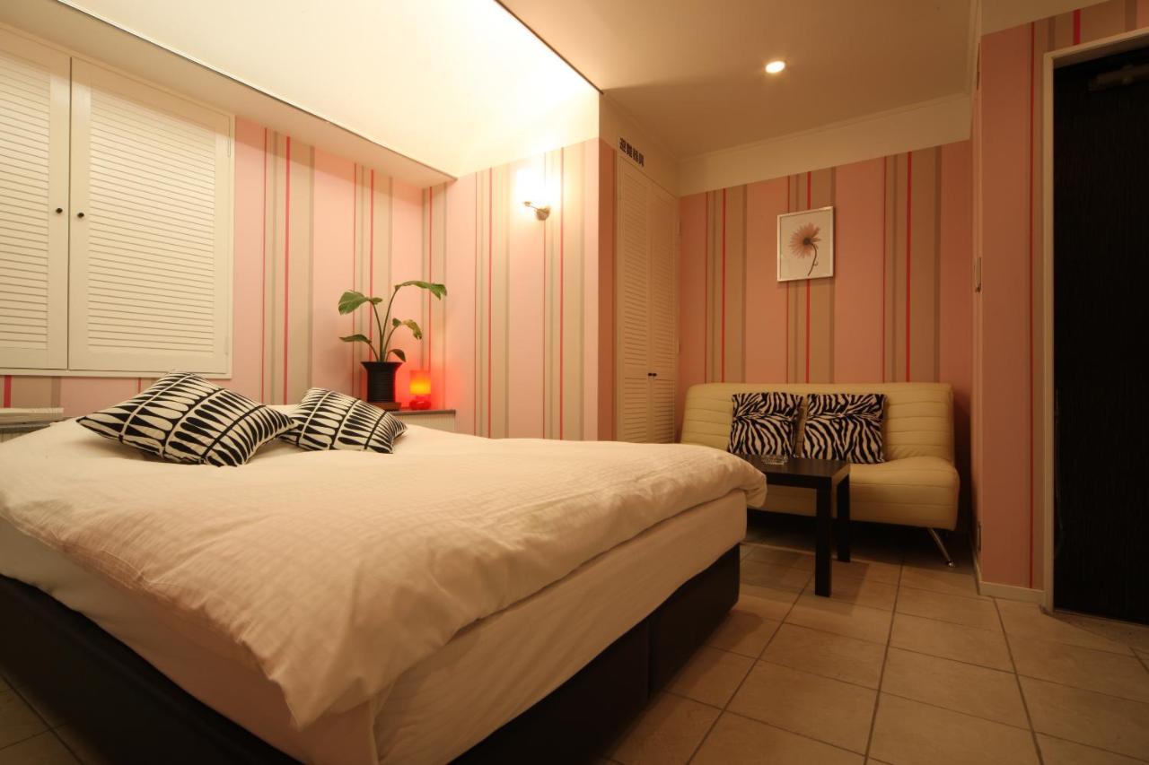 Q Hotel