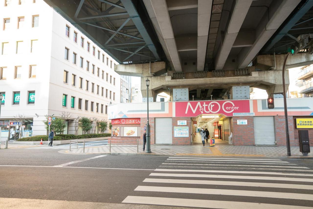 Monday Nishikasai Tokyo