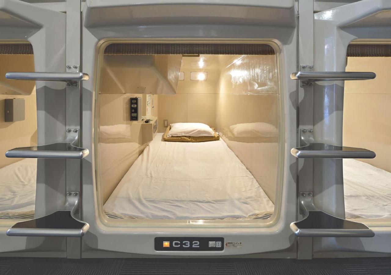 Capsule hotel Capsule And Sauna Rosco