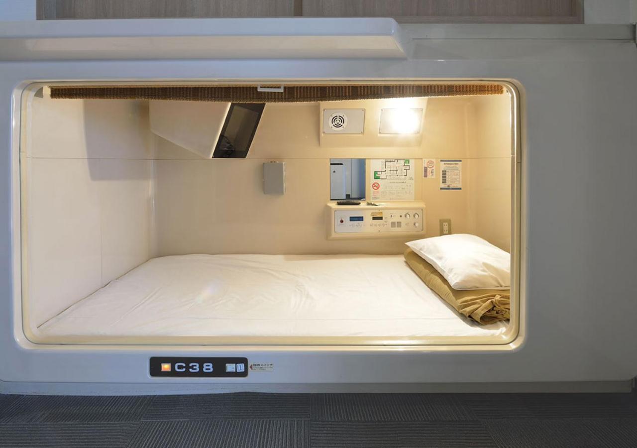 Capsule And Sauna Rosco Capsule hotel Tokyo