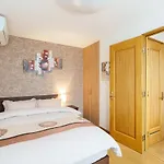 Luxury Guest House In Tokyo Shinjuku