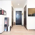 “1St Room” 内装デザイナー監修！30㎡ 最大6名 経堂駅から徒歩5分 築浅 良質な暮らしを